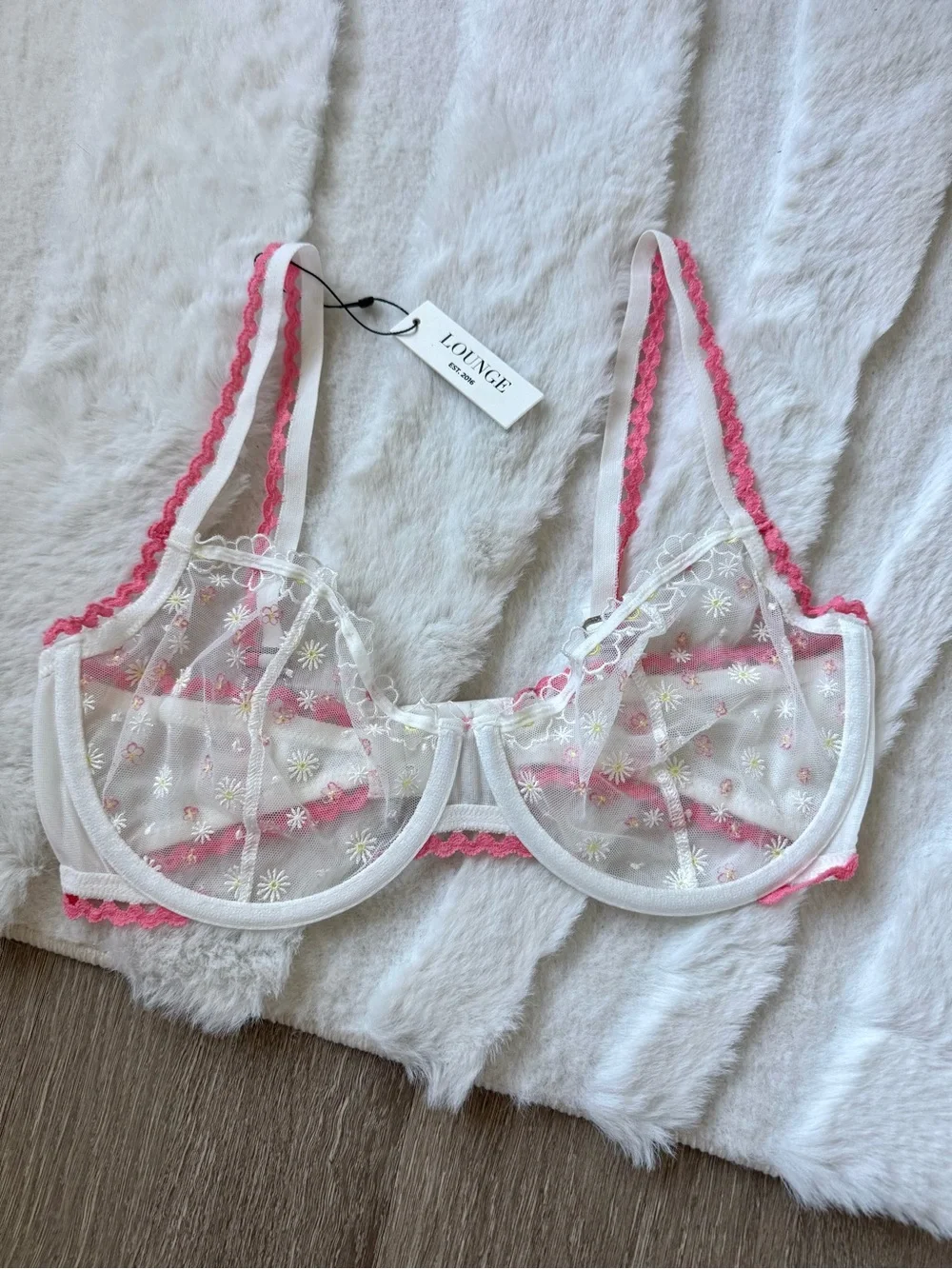 NWT Lounge Daisy Embroidered Balcony Bra 34G